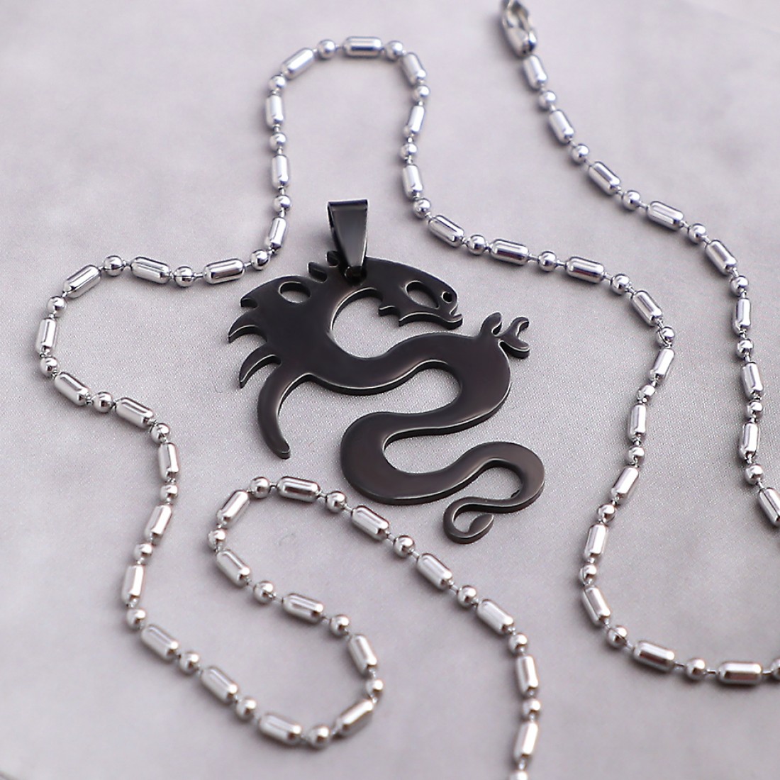 Toptan Ejderha Figürlü Çelik Kolye Ucu Fiyatları