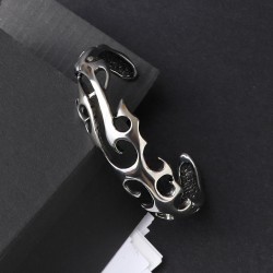 سوار كامل من الفولاذ 7641