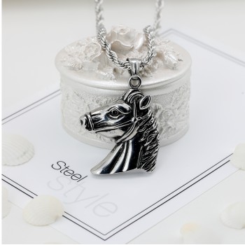 At Başı Çelik Kolye Ucu