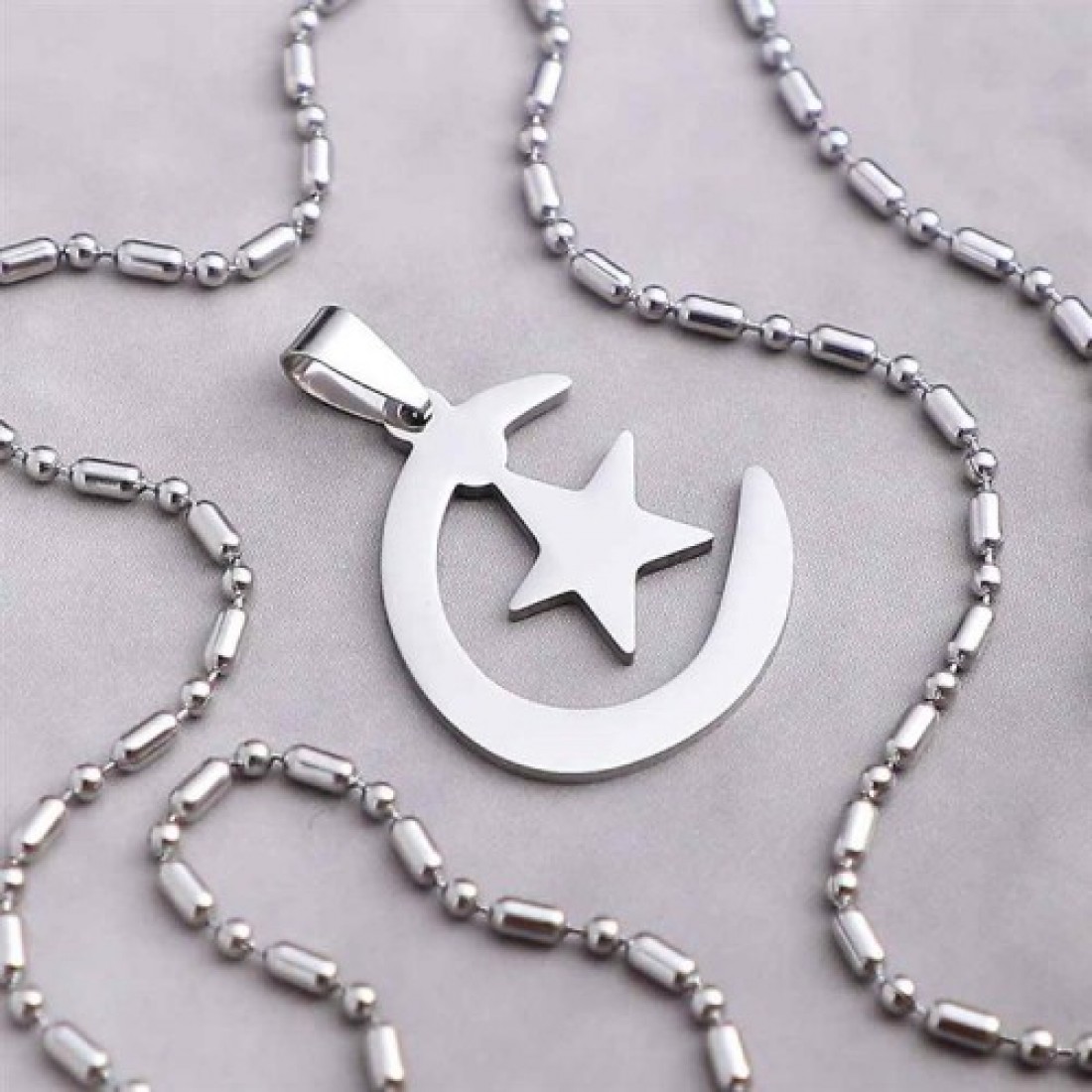 Toptan Ay Yıldız Figürlü Çelik Kolye Ucu Fiyatları