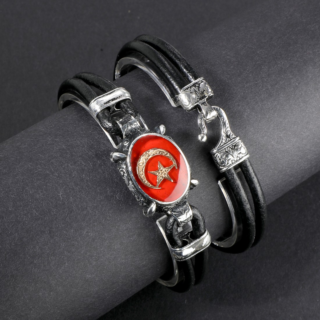 Toptan Ay Yıldız Figürlü Deri Kordonlu Otantik Bileklik Fiyatları