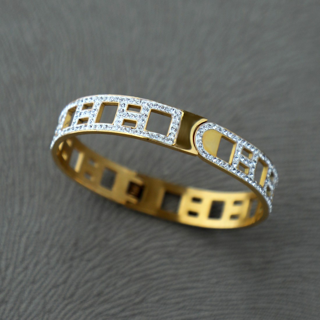 Toptan Bayan Çelik Bileklik Fiyatları