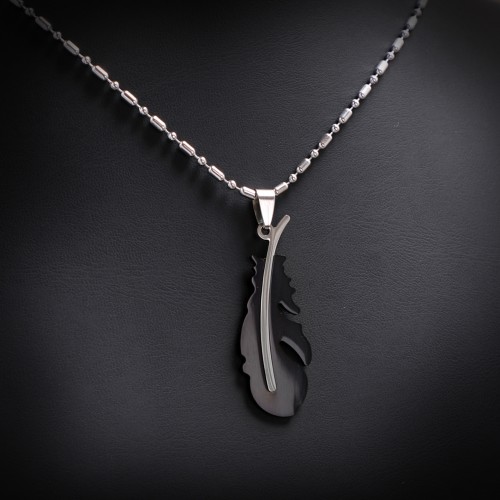 قلادة نسائية من الصلب 164