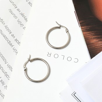 Earring Piercing 7462