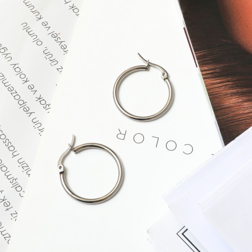 Earring Piercing 7462