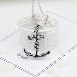 نماذج قلادة الصلب 7961