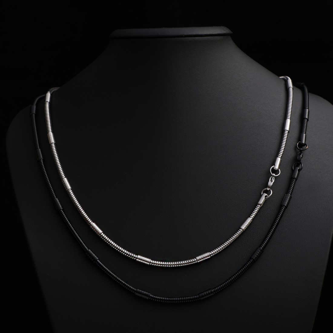 Toptan Dairesel Hallka Örgülü Çelik Kolye Fiyatları