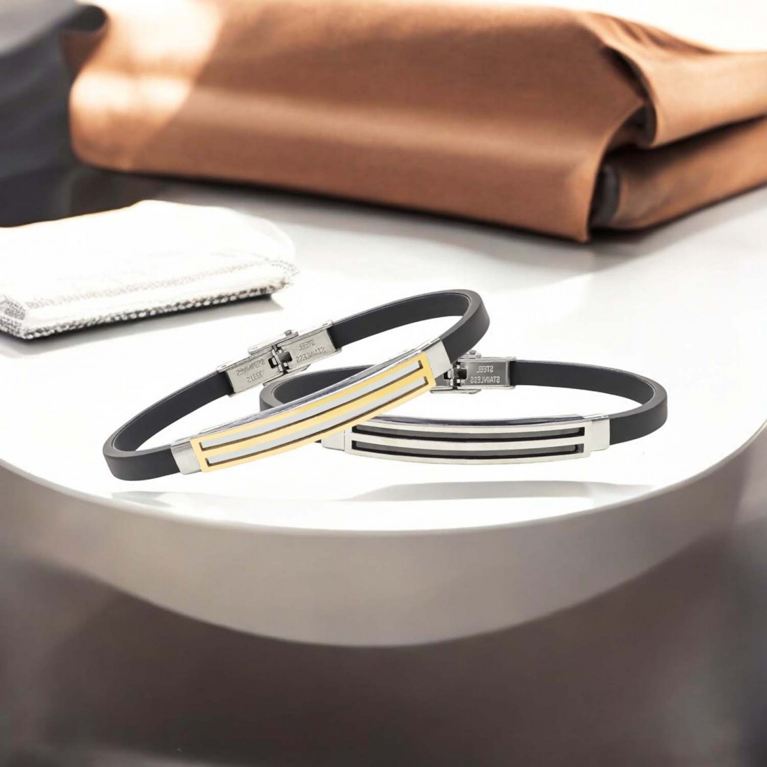 Desenli Çelik Bileklik