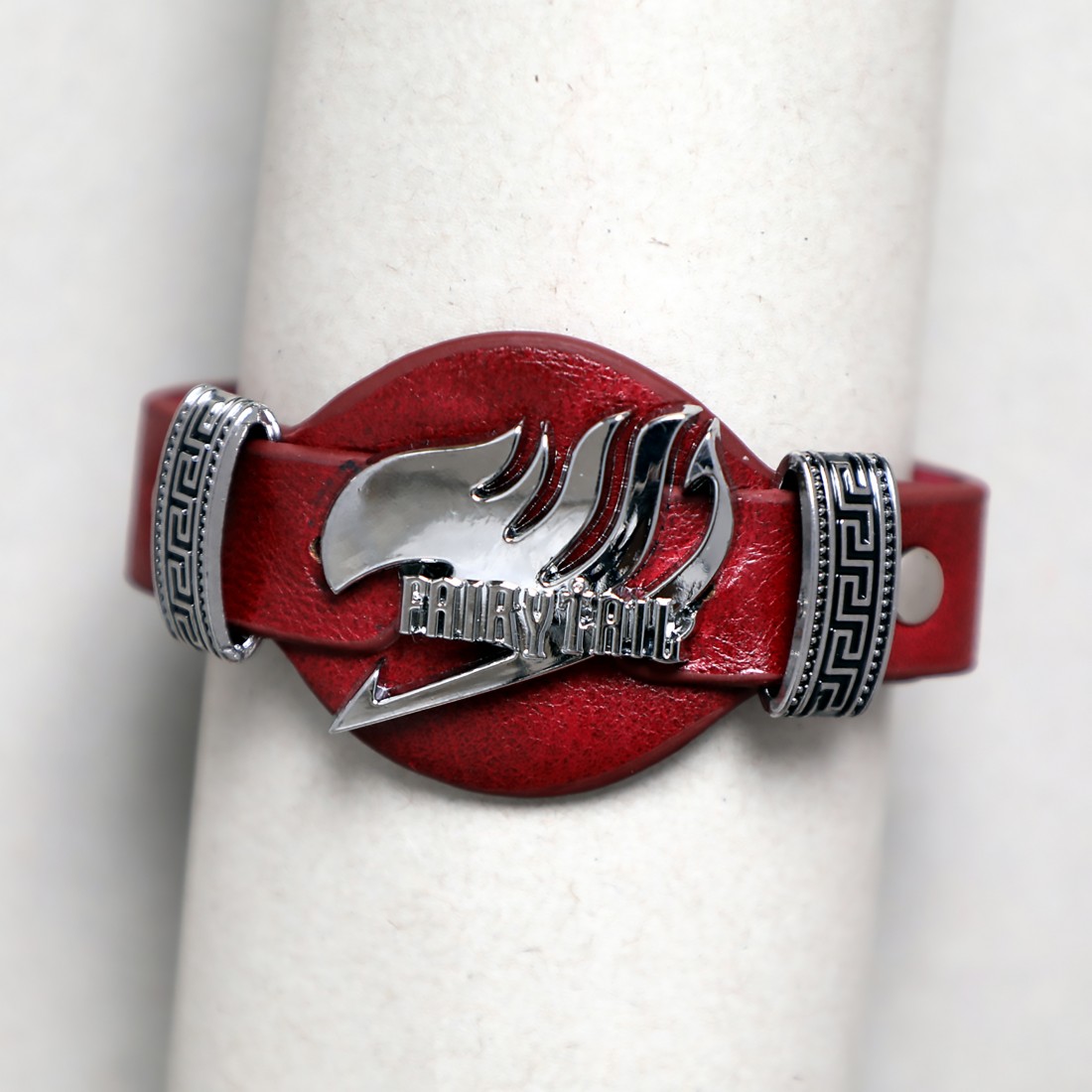 Toptan Fairy Tail Bordo Ve Siyah Anime Deri Bileklik Fiyatları