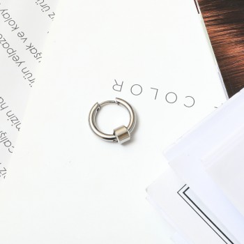 Earring Piercing 7495