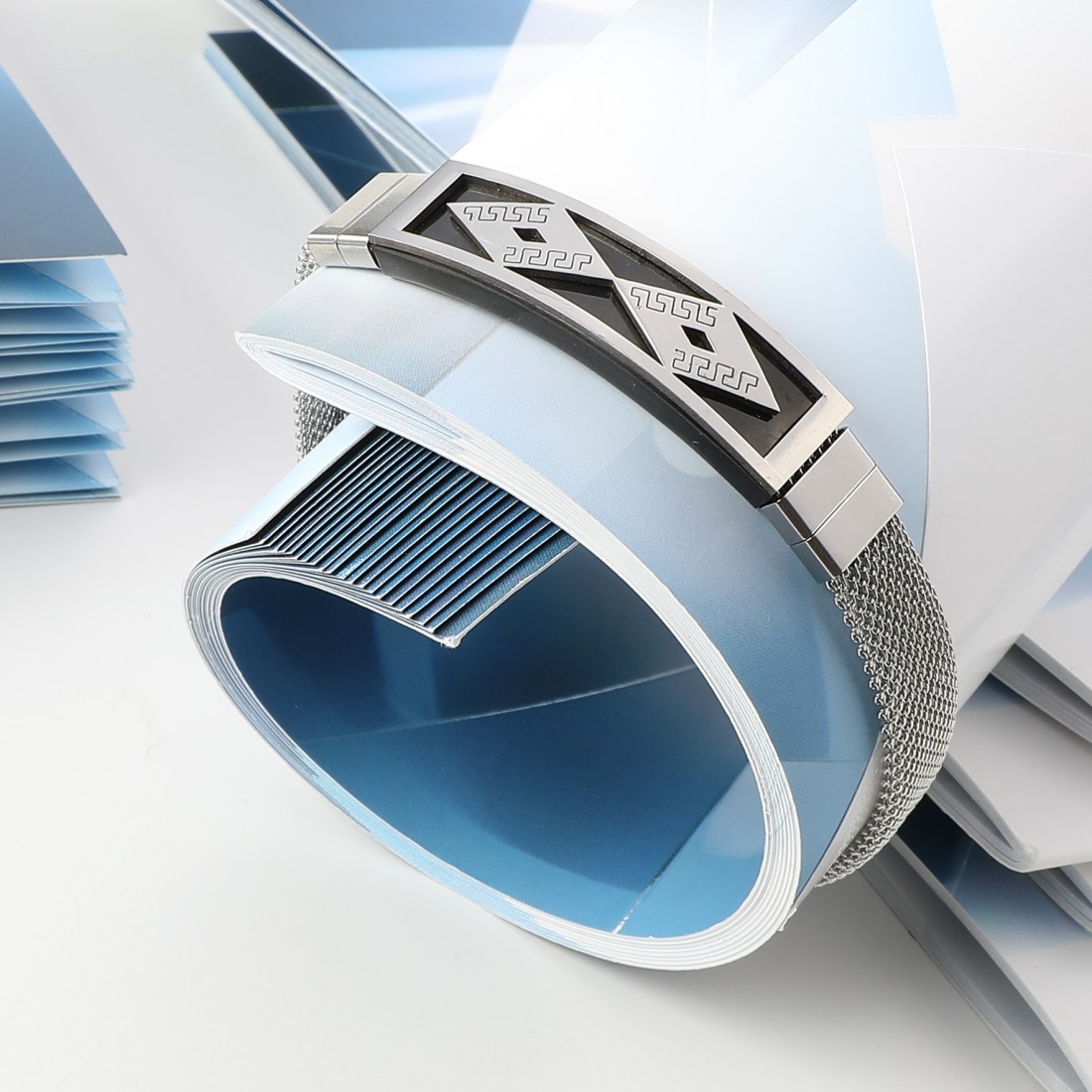 Toptan Hasır Kordonlu Çelik Bileklik Fiyatları