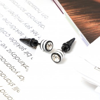 Earring Piercing 7563