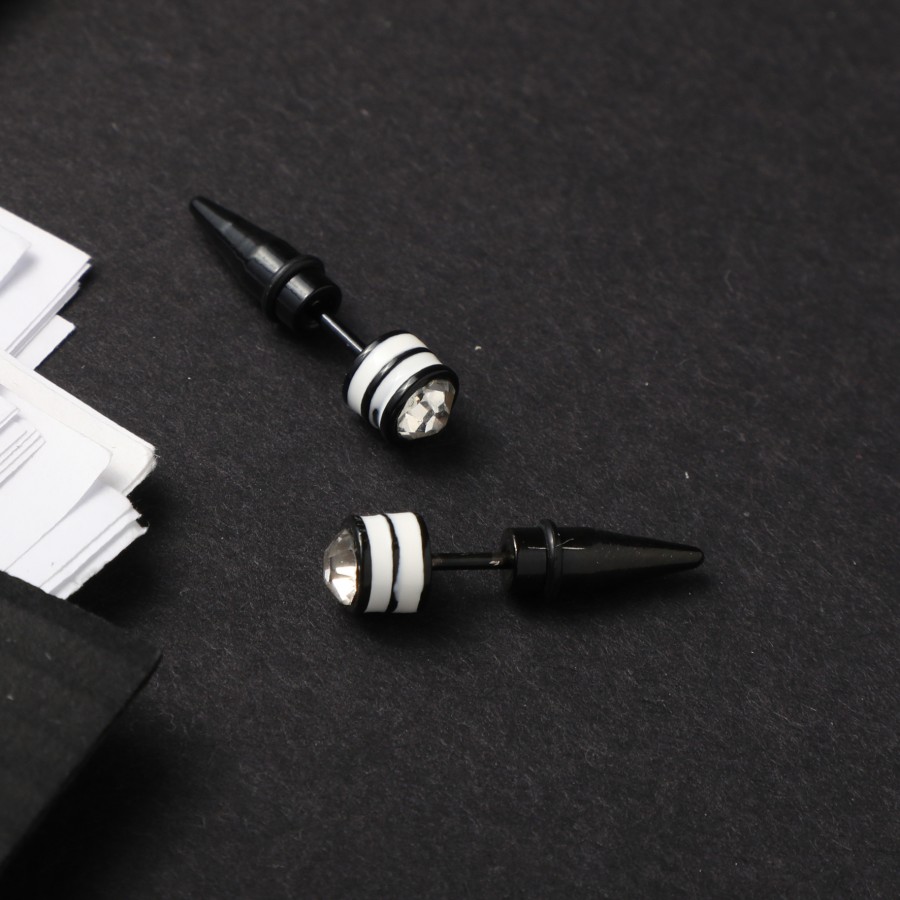 Toptan İki Şeritli Tek Taş Sivri Küpe Fiyatları