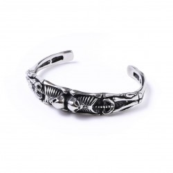 سوار كامل من الفولاذ 7640