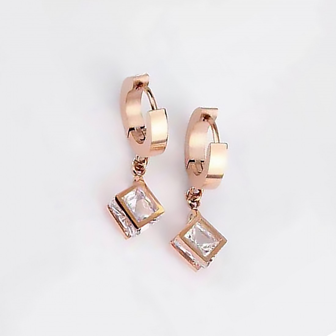 Toptan Kadın Çelik Küpe Fiyatları