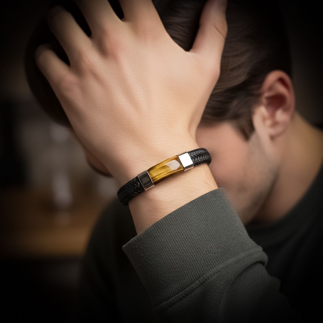 siyah deri kaplan gözü taşlı çelik erkek bileklik