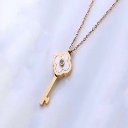 قلادة نسائية من الصلب 4814