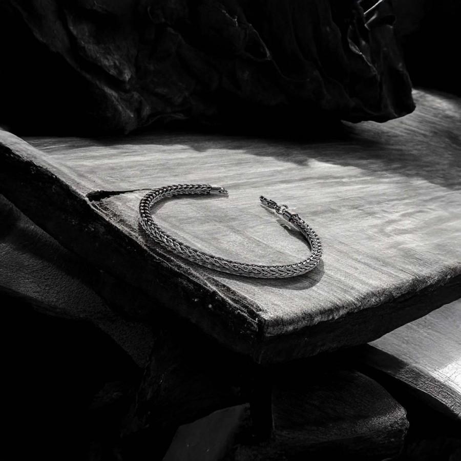 Köşeli Kral Bakla Örgülü Siyah Çelik Zincir Bileklik 4Mm