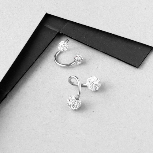 Earring Piercing 7538