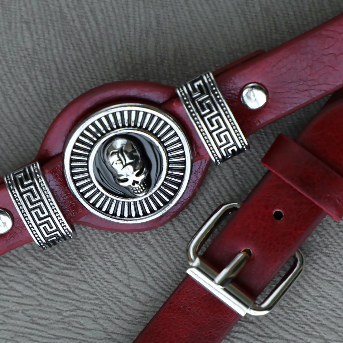 Toptan Kuru Kafa Anime Deri Bileklik Fiyatları