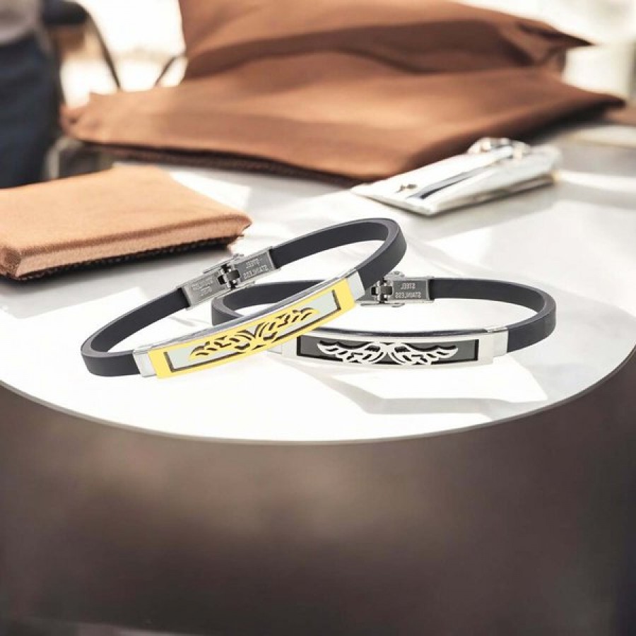 Apparatus Bracelets  12115