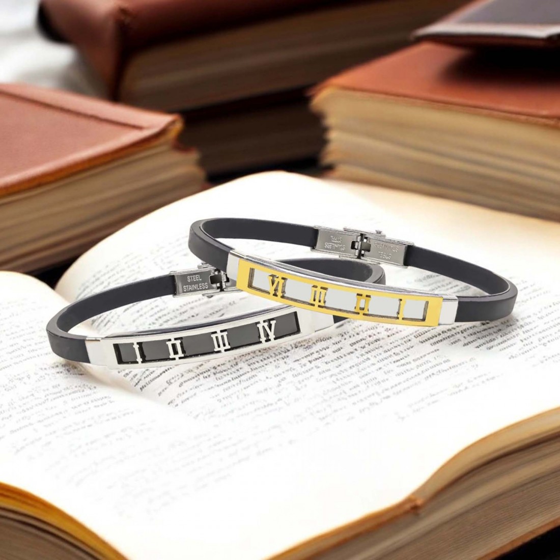 Roma Rakam Desenli Çelik Bileklik