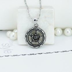 نماذج قلادة الصلب 7921