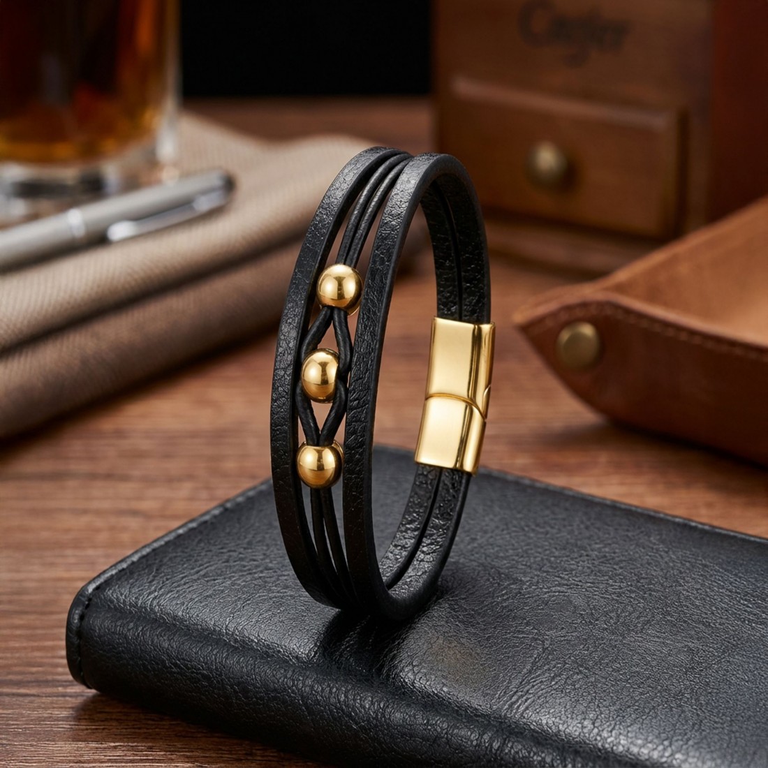 Sarı Çelik Top Ve Siyah Deri Bileklik