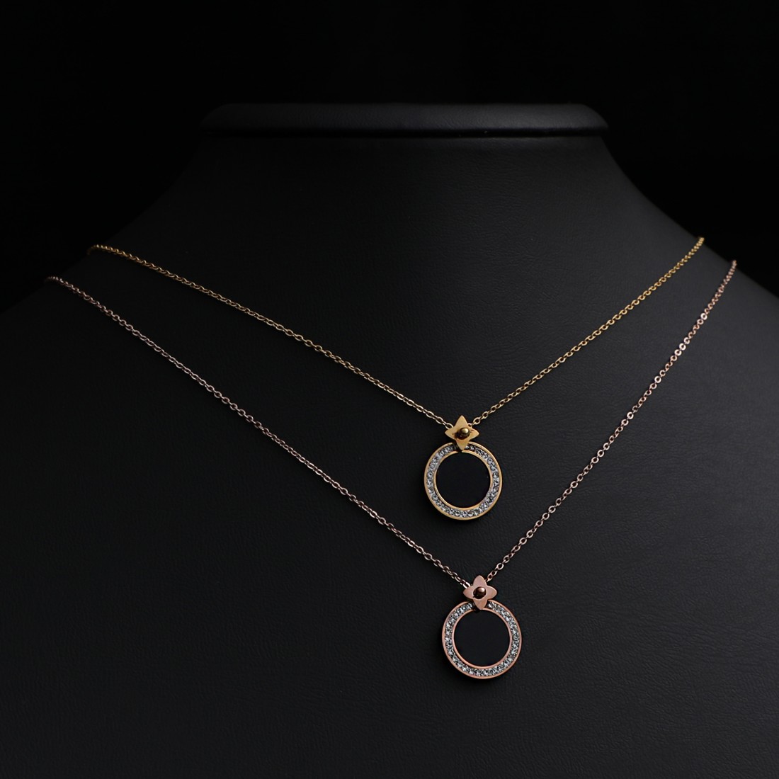 Toptan Sedef Modeli Bayan Çelik Kolye Fiyatları