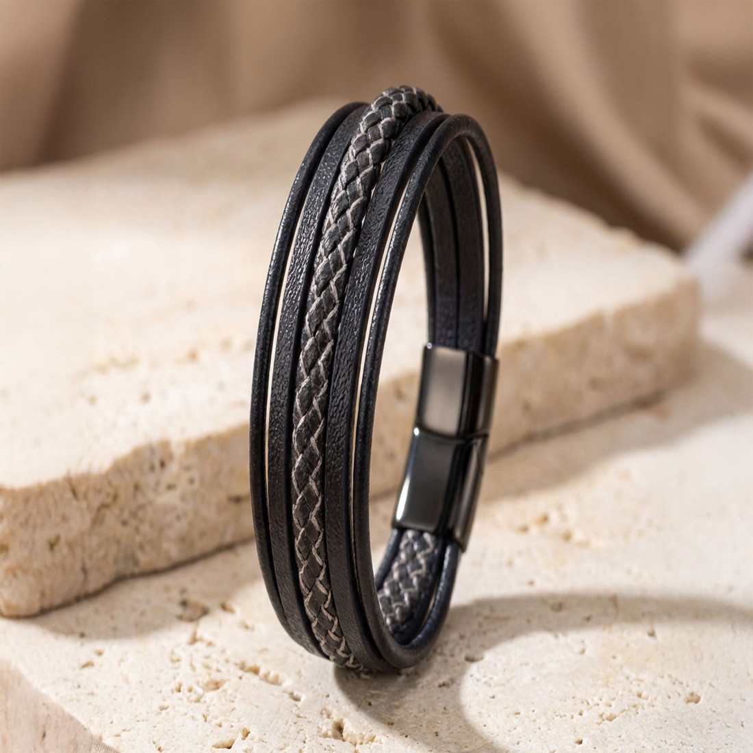 Siyah Beyaz Çoklu Deri Bileklik