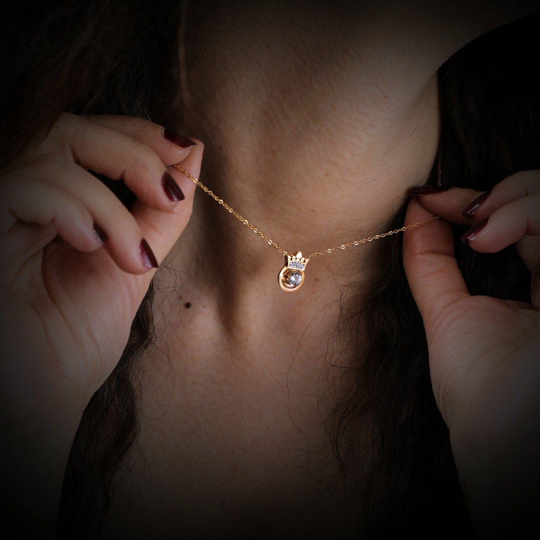 Toptan Taşlı Bayan Çelik Kolye Fiyatları