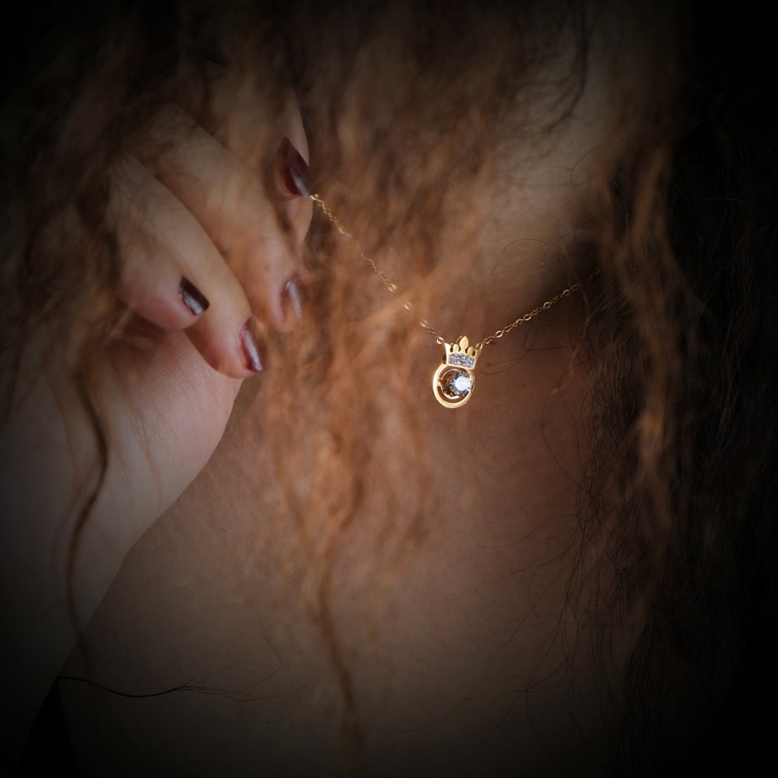 Toptan Taşlı Bayan Çelik Kolye Fiyatları