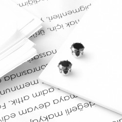 Earring Piercing 7561