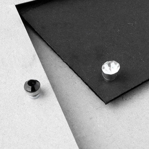 Tek Taşlı Manyetik Küpe