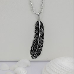 نماذج قلادة الصلب 8209