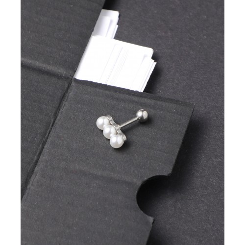 Üç İncili Tragus Piercing