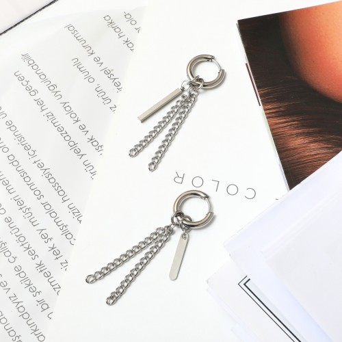 Earring Piercing 7460